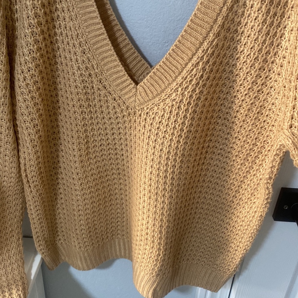 🩷3 for $20🩷 Brown knit oversized sweater - Picture 3 of 7